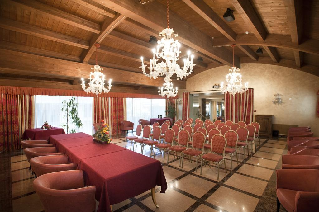Hotel Calissano Alba  Zewnętrze zdjęcie