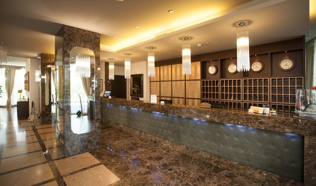 Hotel Calissano Alba  Zewnętrze zdjęcie