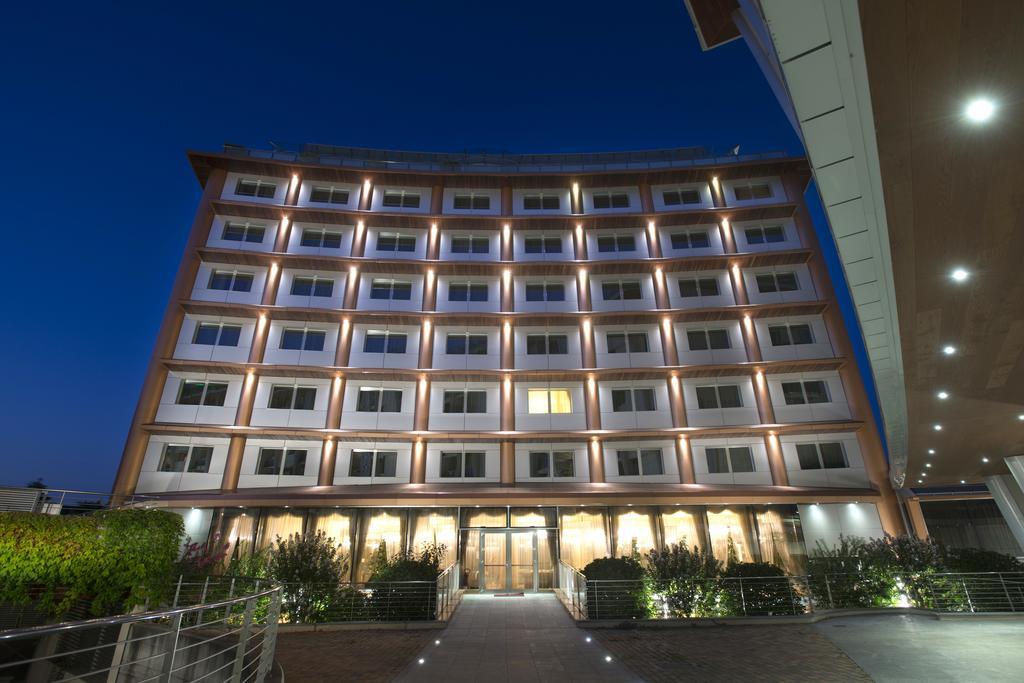 Hotel Calissano Alba  Zewnętrze zdjęcie