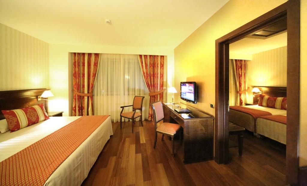 Hotel Calissano Alba  Pokój zdjęcie