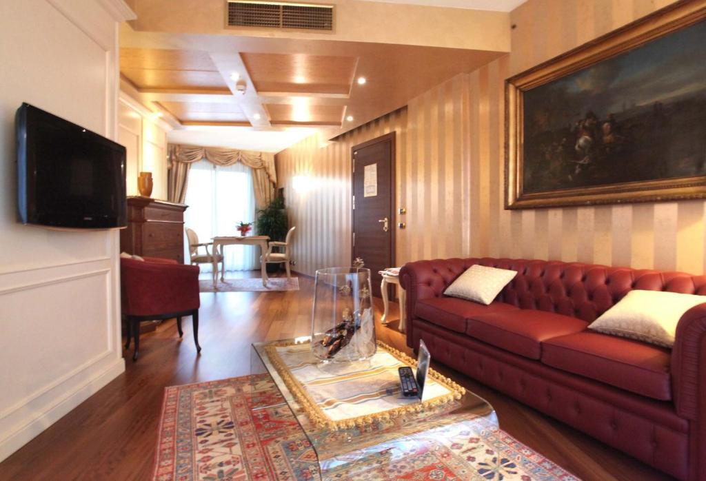 Hotel Calissano Alba  Pokój zdjęcie